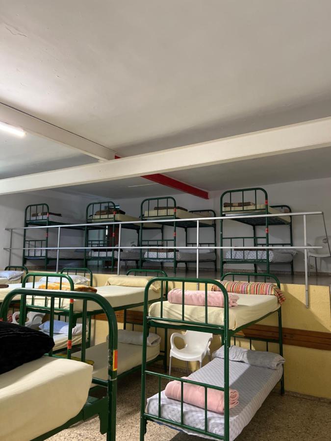 Albergue Municipal Hostel San Martin del Camino Luaran gambar
